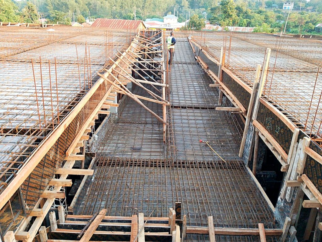 Upper-floor slab reinforcement and formwork, Daraja Mbili Market, Kisii